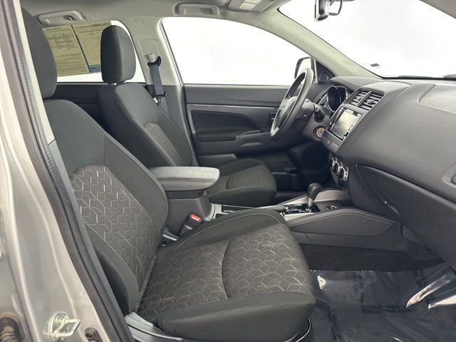 2024 Mitsubishi Outlander Sport S