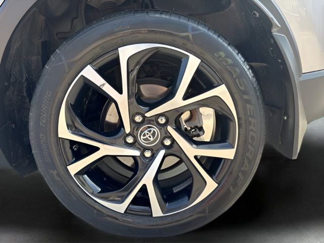 2018 Toyota C-HR XLE Premium