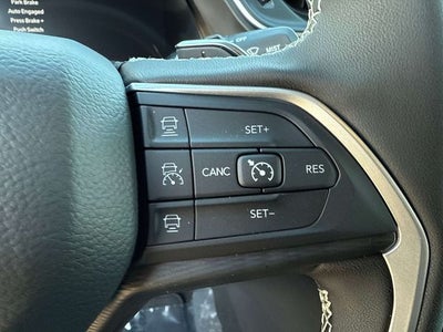 2026 Jeep Grand Cherokee Laredo