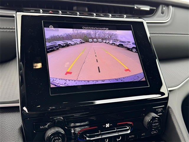 2025 Jeep Grand Cherokee Laredo X