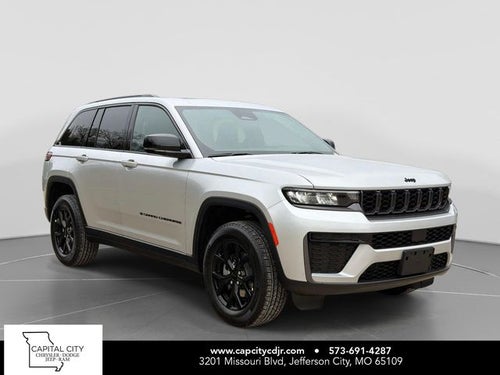2026 Jeep Grand Cherokee Laredo Altitude