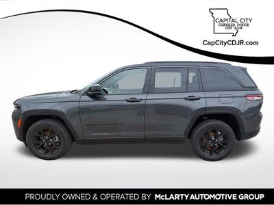 2026 Jeep Grand Cherokee Laredo
