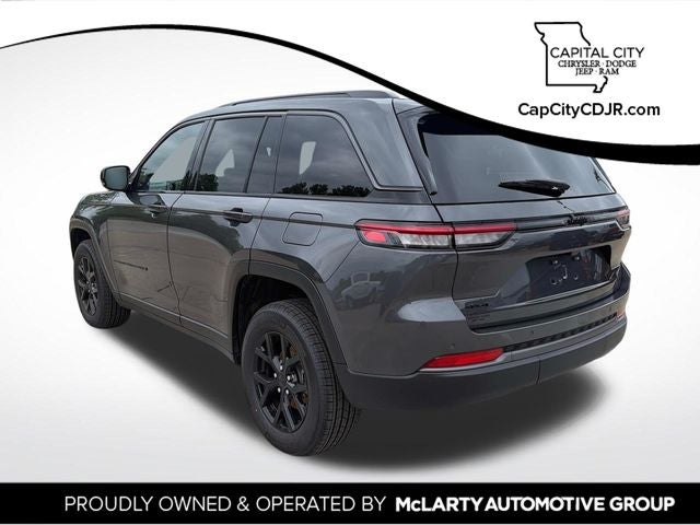 2026 Jeep Grand Cherokee Laredo