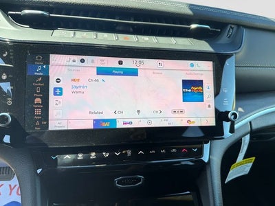 2026 Jeep Grand Cherokee Laredo Altitude