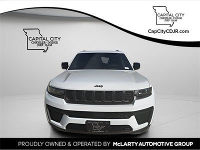 2026 Jeep Grand Cherokee Laredo