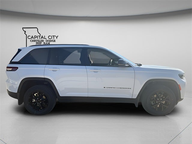 2026 Jeep Grand Cherokee Laredo