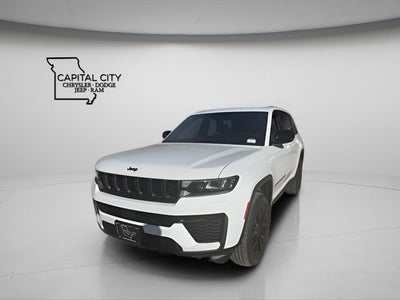 2026 Jeep Grand Cherokee Laredo