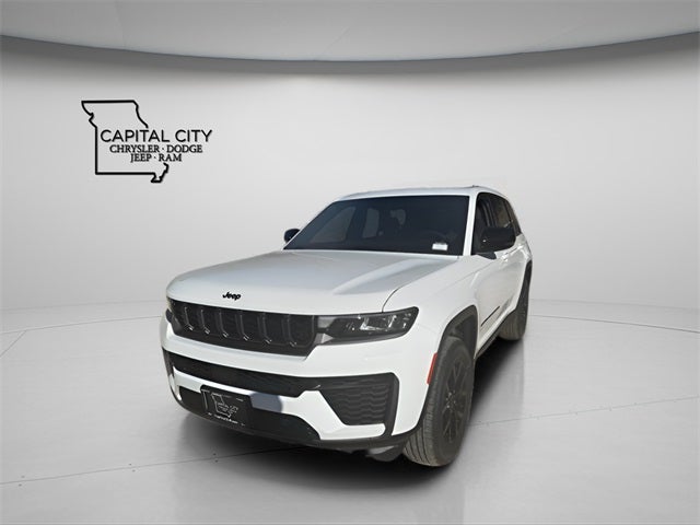 2026 Jeep Grand Cherokee Laredo
