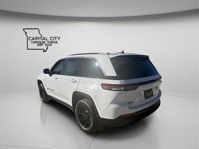 2026 Jeep Grand Cherokee Laredo