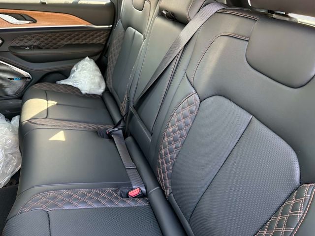 2026 Jeep Grand Cherokee Summit