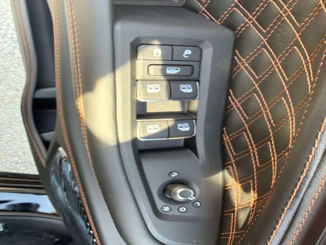 2026 Jeep Grand Cherokee Summit