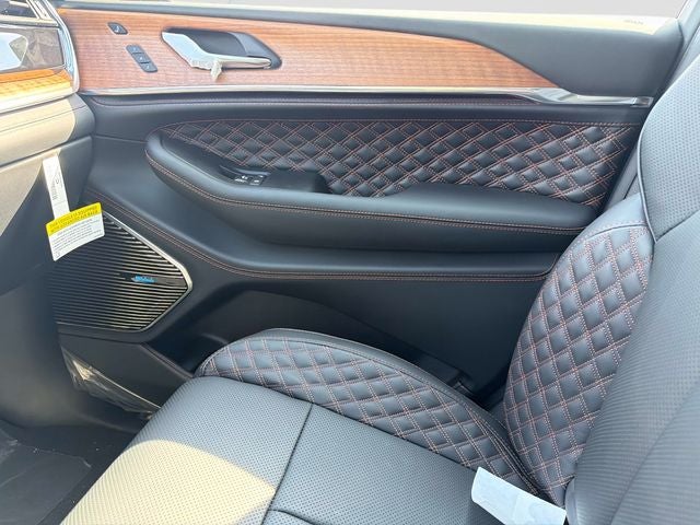 2026 Jeep Grand Cherokee Summit