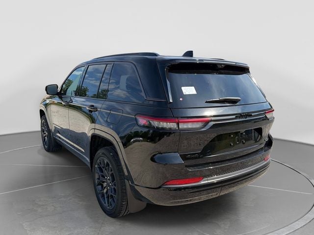 2026 Jeep Grand Cherokee Summit