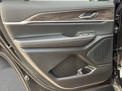 2026 Jeep Grand Cherokee L Laredo