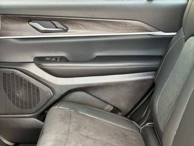 2026 Jeep Grand Cherokee L Laredo