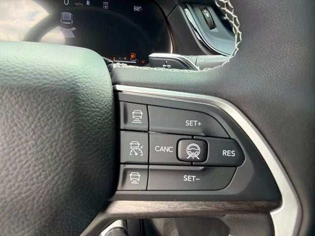 2026 Jeep Grand Cherokee L Laredo