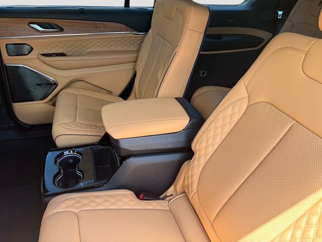 2026 Jeep Grand Cherokee L Summit
