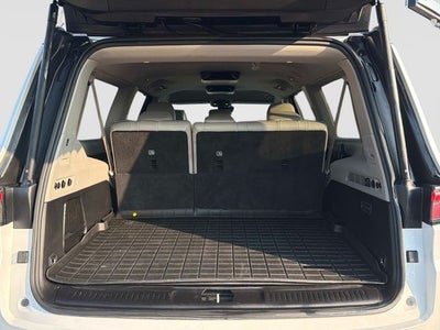 2023 Jeep Wagoneer L Base