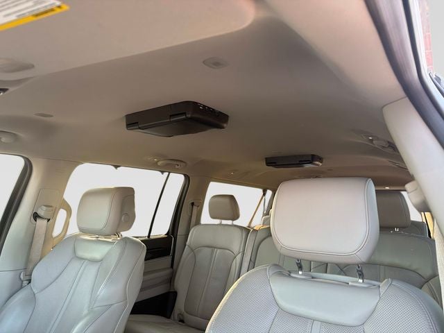 2023 Jeep Wagoneer L Base