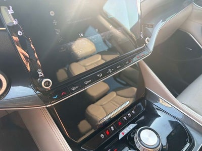 2023 Jeep Wagoneer L Base