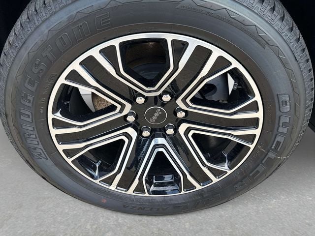 2026 Jeep Grand Wagoneer L 4x4