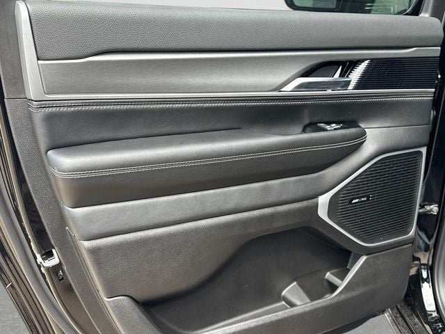 2026 Jeep Grand Wagoneer L 4x4