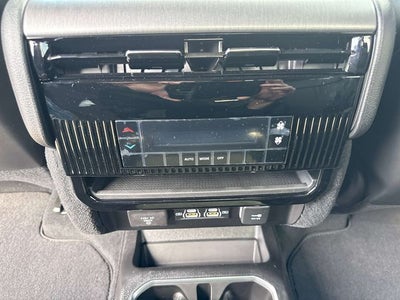 2026 Jeep Grand Wagoneer L 4x4