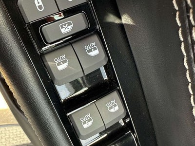 2026 Jeep Grand Wagoneer L 4x4