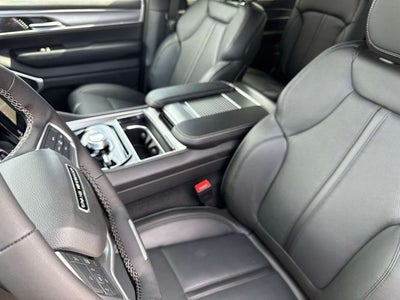 2026 Jeep Grand Wagoneer L 4x4