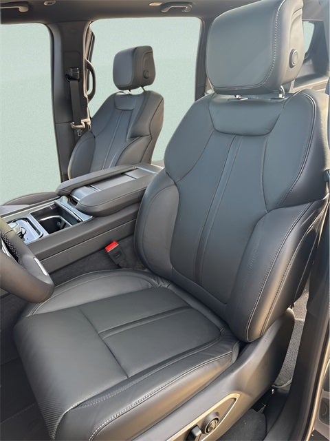 2026 Jeep Grand Wagoneer L 4x4