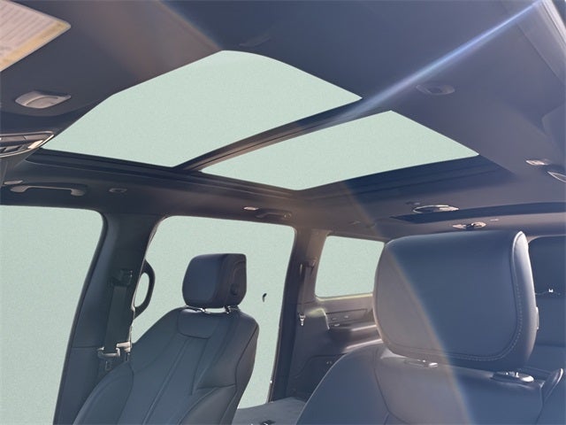 2026 Jeep Grand Wagoneer L 4x4