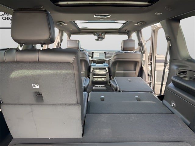 2026 Jeep Grand Wagoneer L 4x4