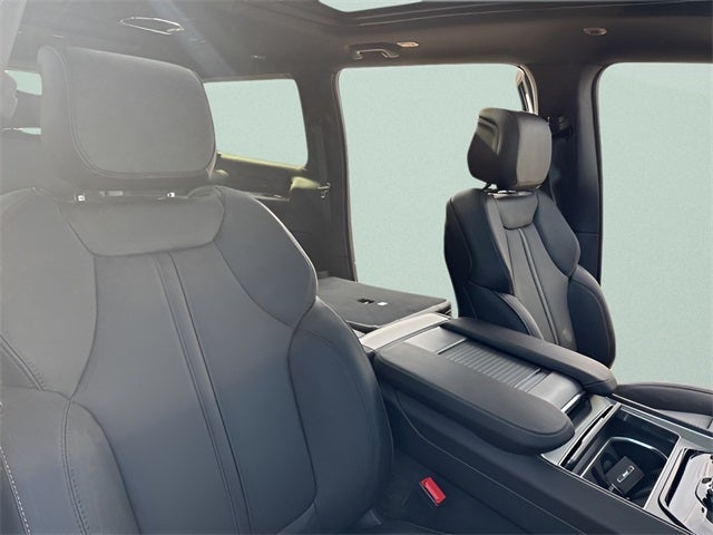 2026 Jeep Grand Wagoneer L 4x4