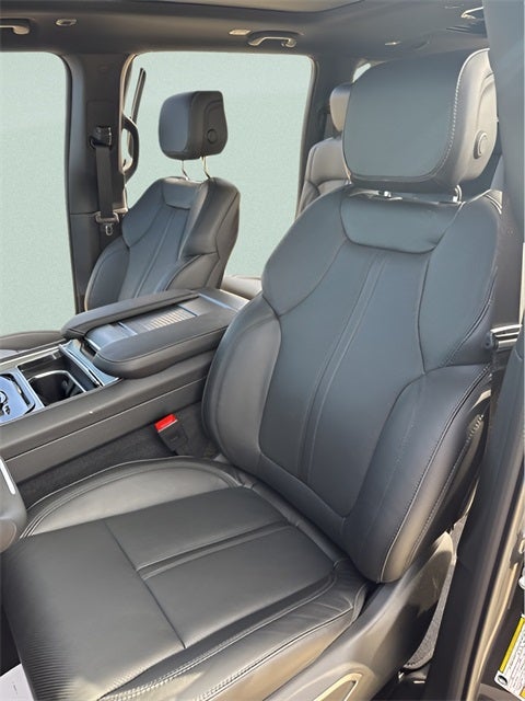 2026 Jeep Grand Wagoneer 4x4