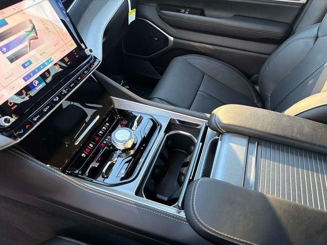 2026 Jeep Grand Wagoneer Upland