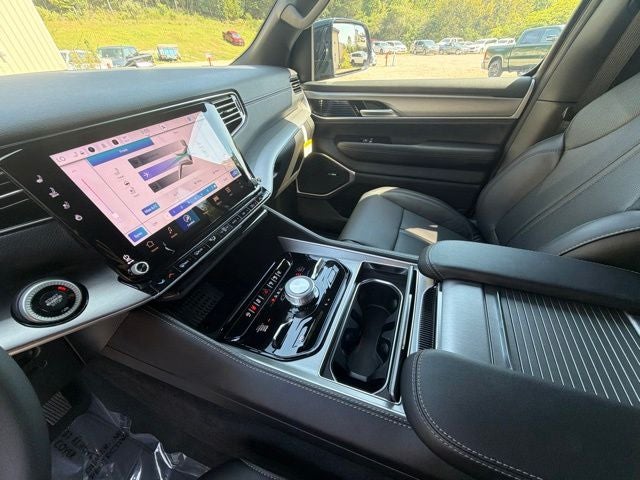 2026 Jeep Grand Wagoneer Upland