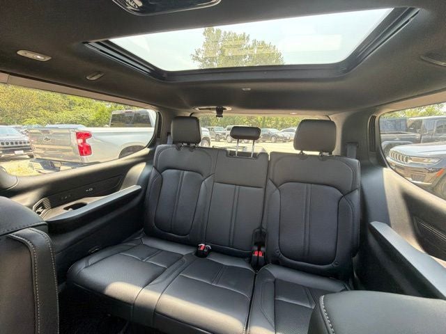 2026 Jeep Grand Wagoneer Upland