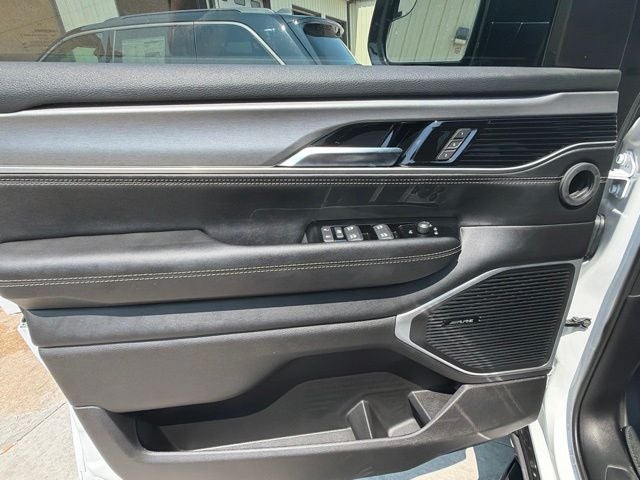 2026 Jeep Grand Wagoneer Upland