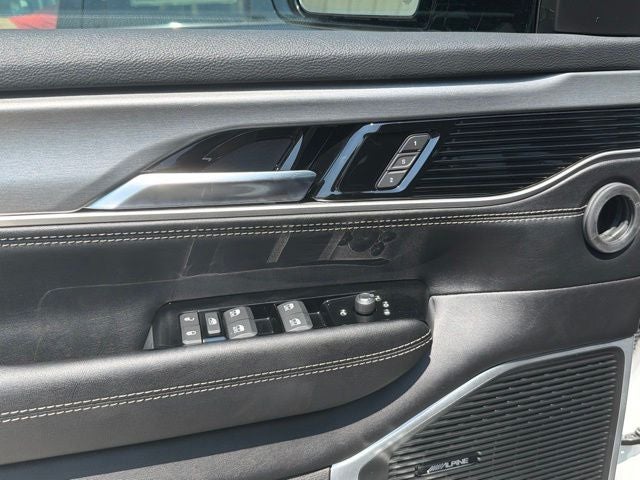 2026 Jeep Grand Wagoneer Upland