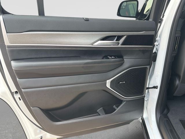 2026 Jeep Grand Wagoneer Limited Altitude