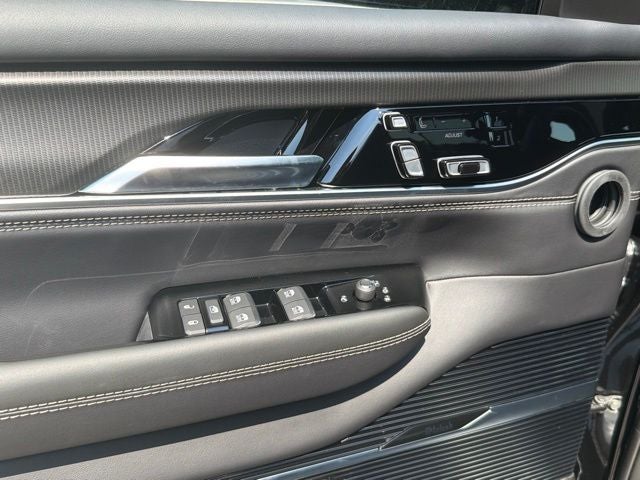 2026 Jeep Grand Wagoneer Summit Obsidian