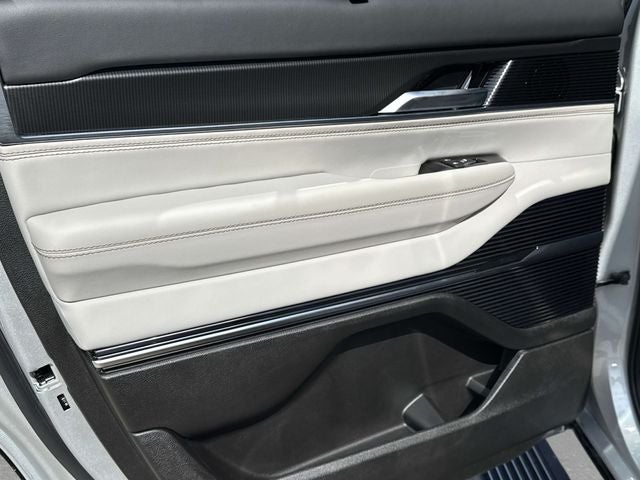 2026 Jeep Grand Wagoneer Summit Obsidian