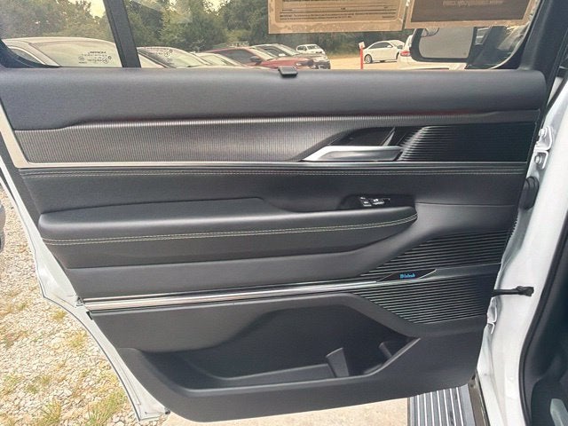 2022 Jeep Grand Wagoneer Series II