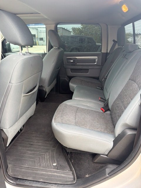 2017 RAM 1500 SLT