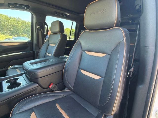 2024 GMC Yukon XL AT4