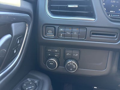 2023 Chevrolet Suburban RST