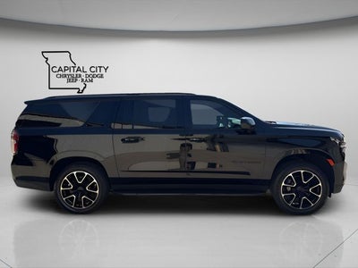 2023 Chevrolet Suburban RST