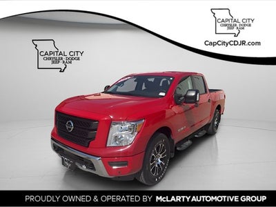 2022 Nissan Titan SV
