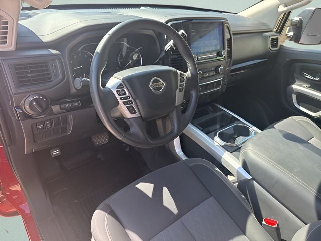 2022 Nissan Titan SV