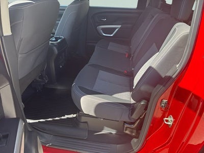 2022 Nissan Titan SV